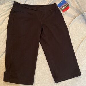 Patagonia Women’s Pliant Knickers Black Capri or Cropped Leggings NWT Large